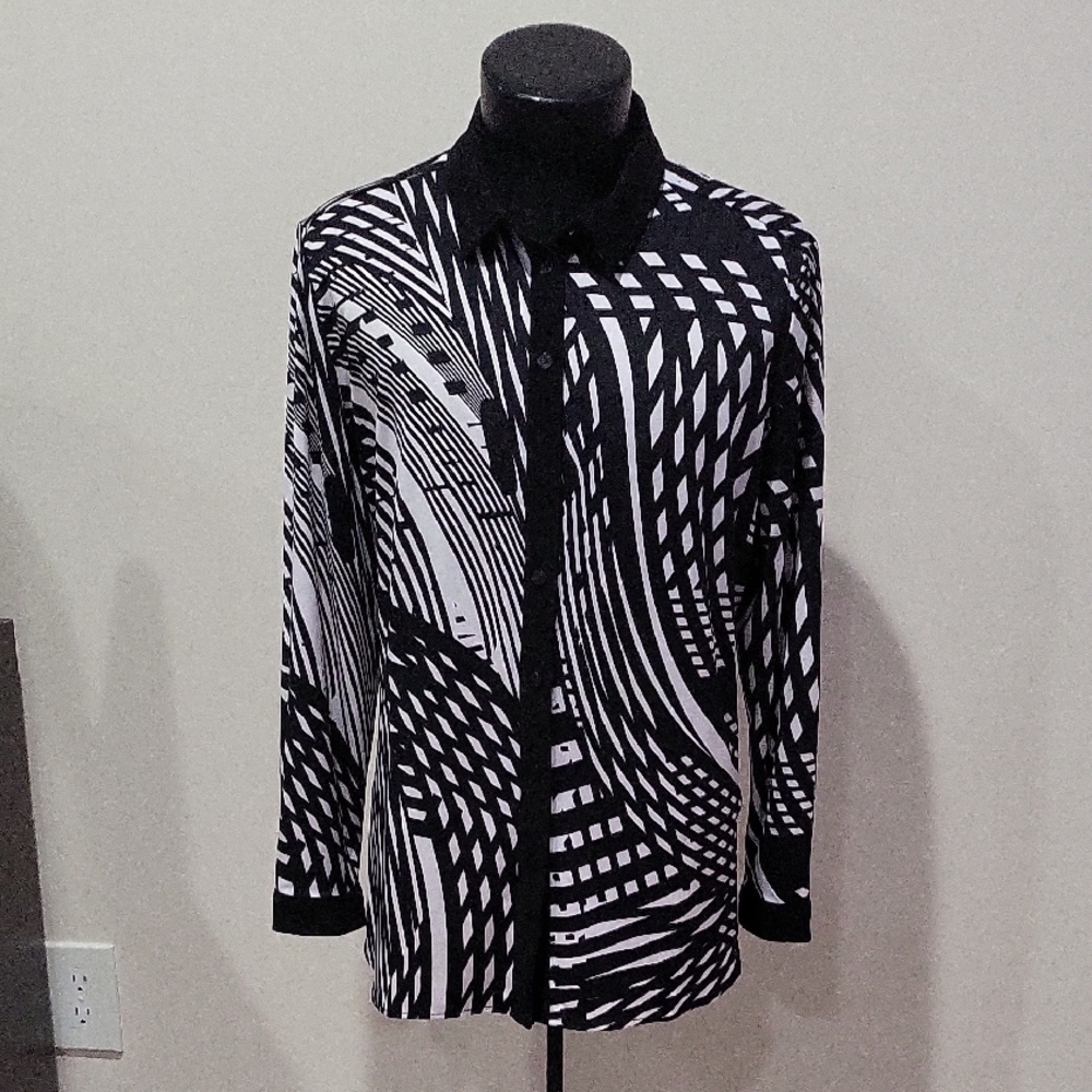 Allison Daley  Black And White Geometric Patternrd Blouse. Petite Sz16. Stretchy